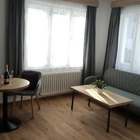 Apartment U Holubu Na Namesti