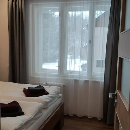 U Holubu Na Namesti Apartment *