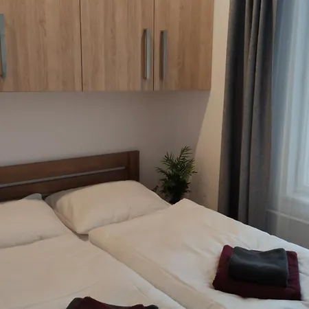 U Holubu Na Namesti Apartment