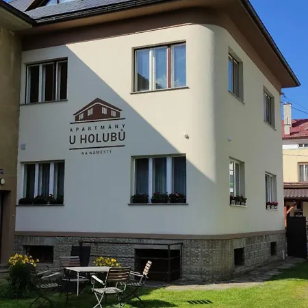 U Holubu Na Namesti *